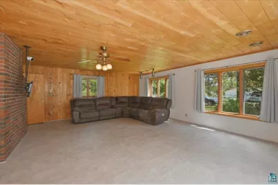 1603 N Basswood Ave, Duluth, MN 55811 - Photo 6