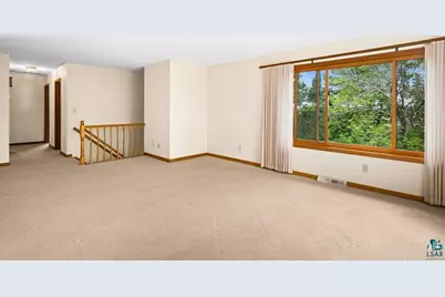 2410 Harvey St, Duluth, MN 55811 - Photo 10
