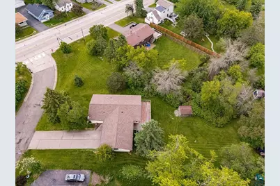2410 Harvey St, Duluth, MN 55811 - Photo 34