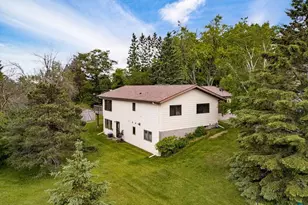 2410 Harvey St, Duluth, MN 55811 - Photo 1
