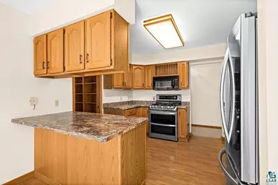 2410 Harvey St, Duluth, MN 55811 - Photo 6