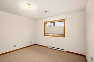 2410 Harvey St, Duluth, MN 55811 - Photo 22