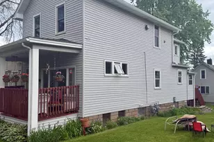 714 E 6th St, Duluth, MN 55805 - Photo 2