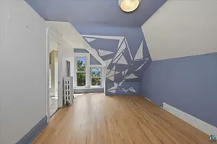 1818 E 3rd St, Duluth, MN 55812 - Photo 20