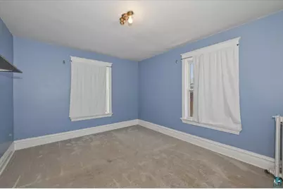 1818 E 3rd St, Duluth, MN 55812 - Photo 16