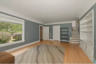 1818 E 3rd St, Duluth, MN 55812 - Photo 6