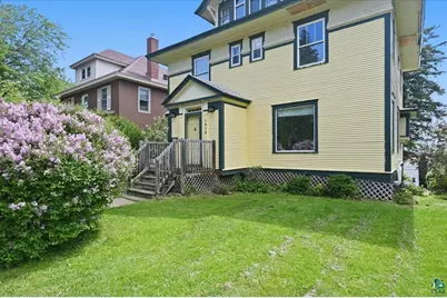 1818 E 3rd St, Duluth, MN 55812 - Photo 2