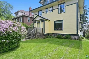 1818 E 3rd St, Duluth, MN 55812 - Photo 2
