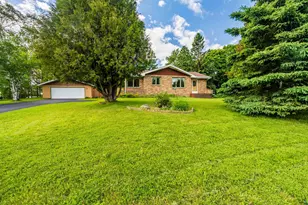 827 Almac Dr, Proctor, MN 55810 - Photo 4