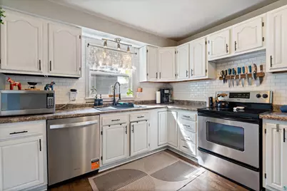 1716 E 6th St, Superior, WI 54880 - Photo 10