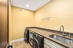 5028 White Pine St, Hermantown, MN 55811 - Photo 38