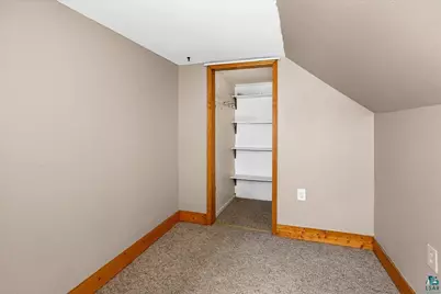 424 E Upham Rd, Duluth, MN 55811 - Photo 12