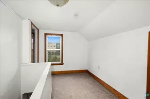 424 E Upham Rd, Duluth, MN 55811 - Photo 16