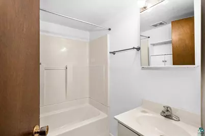 424 E Upham Rd, Duluth, MN 55811 - Photo 14