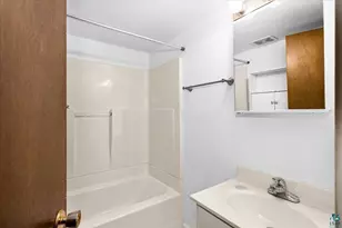 424 E Upham Rd, Duluth, MN 55811 - Photo 14