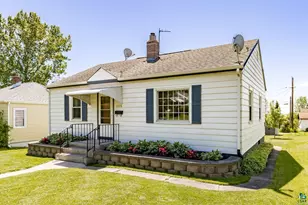 5006 Dodge St, Duluth, MN 55804 - Photo 2