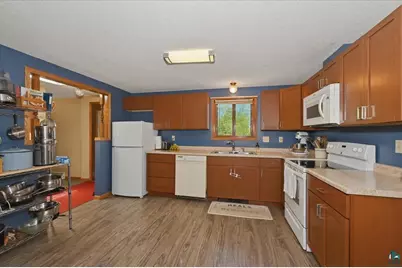 2 Willow St, Superior, WI 54880 - Photo 8