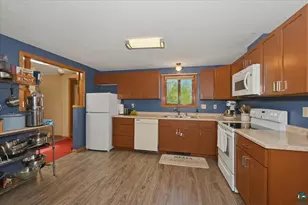 2 Willow St, Superior, WI 54880 - Photo 8