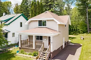 9 St Louis Ct, Duluth, MN 55808 - Photo 1