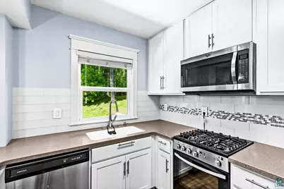 9 St. Louis Ct, Duluth, MN 55808 - Photo 14
