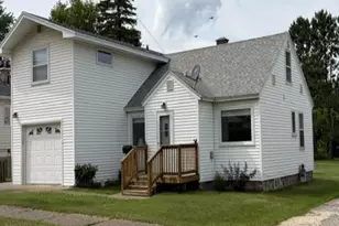 2215 Selmser Ave, Cloquet, MN 55720 - Photo 1