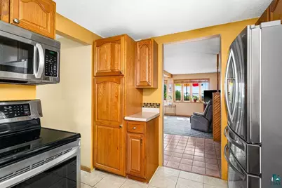 830 N 1st Ave E, Duluth, MN 55805 - Photo 14