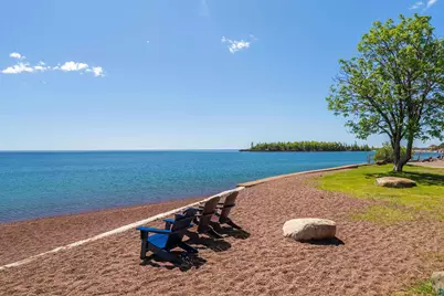 21 E Wisconsin St #203, Grand Marais, MN 55604 - Photo 48
