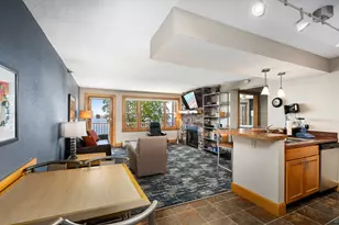 21 E Wisconsin St, Grand Marais, MN 55604 - Photo 14