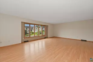 4113 Tioga St, Duluth, MN 55804 - Photo 6