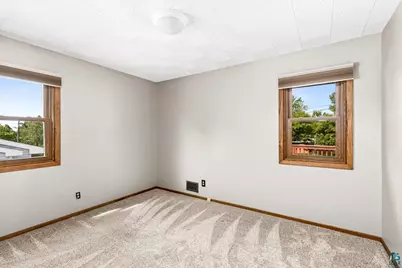 1409 Stanford Ave, Duluth, MN 55811 - Photo 24