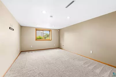 1409 Stanford Ave, Duluth, MN 55811 - Photo 30