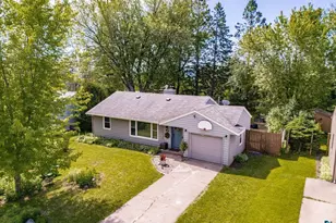 4920 Colorado St, Duluth, MN 55804 - Photo 2