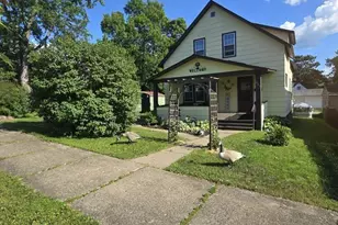 324 E White St, Ely, MN 55731 - Photo 2