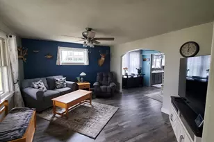 324 E White St, Ely, MN 55731 - Photo 8
