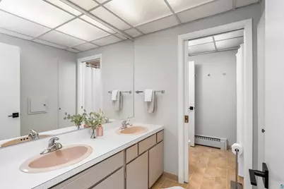 1401 Brainerd Ave, Duluth, MN 55811 - Photo 18
