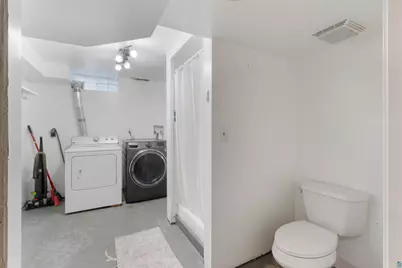 808 E 7th St, Superior, WI 54880 - Photo 24