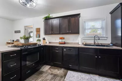 808 E 7th St, Superior, WI 54880 - Photo 12