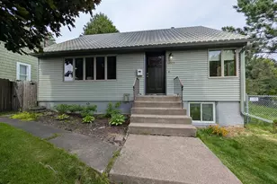 5025 Tioga St, Duluth, MN 55804 - Photo 2