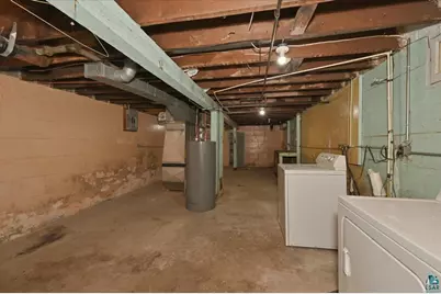 2722 E 4th St, Superior, WI 54880 - Photo 32