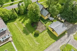 2722 E 4th St, Superior, WI 54880 - Photo 28