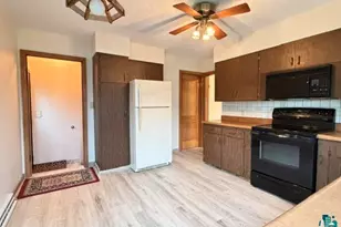 2319 Ensign St, Duluth, MN 55811 - Photo 6