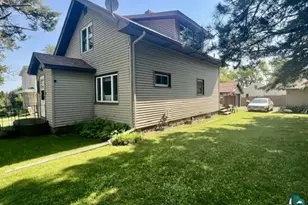 122 12th St, Cloquet, MN 55720 - Photo 1