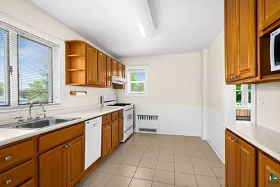 4612 Jay St, Duluth, MN 55804 - Photo 12