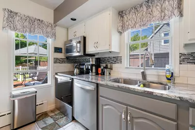 2822 E 6th St, Superior, WI 54880 - Photo 12