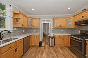 5215 Avondale St, Duluth, MN 55804 - Photo 6