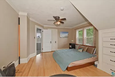 5215 Avondale St, Duluth, MN 55804 - Photo 16