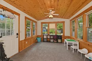 5215 Avondale St, Duluth, MN 55804 - Photo 12