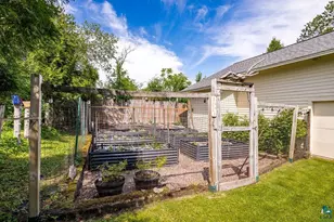 26 W Mankato St, Duluth, MN 55803 - Photo 32