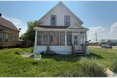 605 Ellis Ave, Ashland, WI 54806 - Photo 2