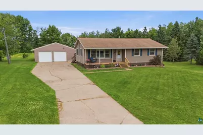 215 E 45th St, Hibbing, MN 55746 - Photo 1